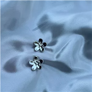 گوشواره شکوفه پینترستی 