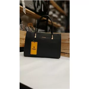کیف زنانه فندی همراه بند شانه ی