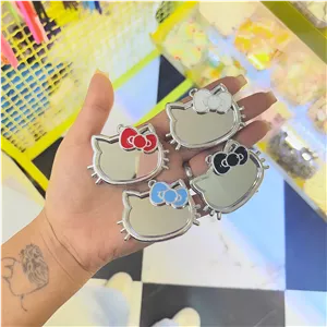اینه کیتی پشت چسبی