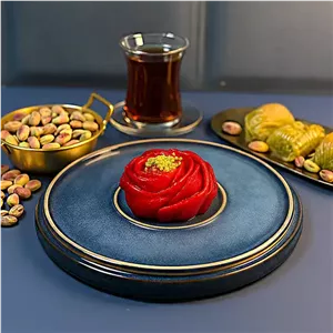 باقلوا گل آلبالویی