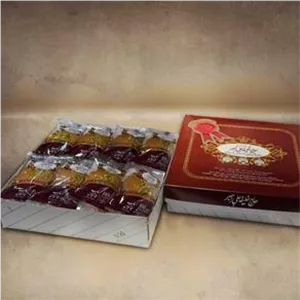 کیک یزدی داخل سلفون 