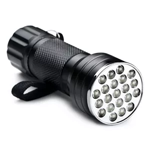 چراغ قوه یو وی XR3