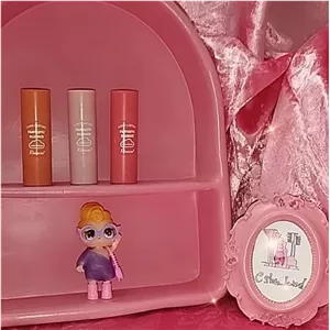 رژگونه استیکی