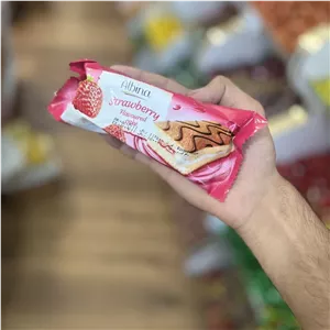 کیک توت فرنگی شیرین عسل 