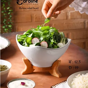  سالاد خوری  سالادخوری حلما کارولین 