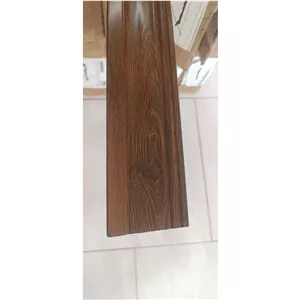 قرنیز 9سانت پلی استایرن(pvc)کد64