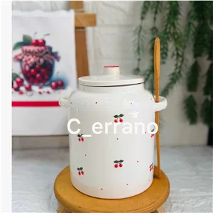 بانکه روغن جامد سرامیکی طرح آلبالو برجسته 3 کیلو
