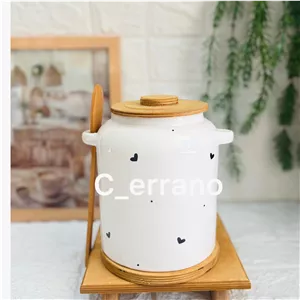 بانکه روغن جامد سرامیکی درب چوبی طرح قلبی