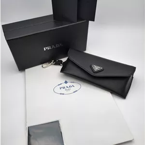 پک اورجینال عینک برند پرادا (PRADA) با تمام تجهیزات