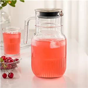 پارچ شیشه ای شیاردار 1.5 لیتر درب استیل کد 2375