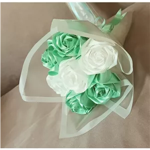 دسته گل رز ربانی
