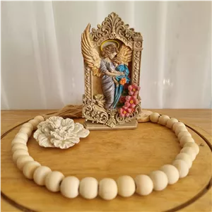 مجسمه ی مادر و فرزند 