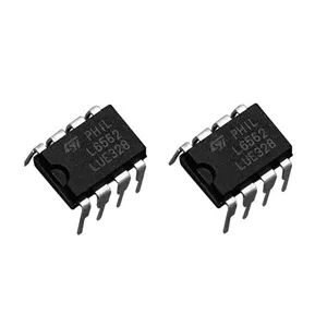 آی سی L6562N STMicroelectronics کنترلر PFC منبع تغذیه DIP-8