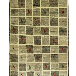 گبه قشقایی دستبافت کرم شطرنجی (111×198) سانتیمتر