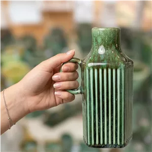 پارچ سرامیکی دسته دار چند ضلعی، رنگ سبز، لعاب دار