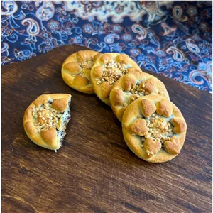 نان خرمایی کنجدی امیر 