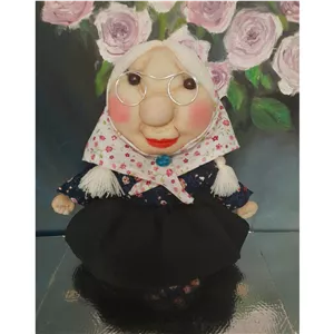 عروسک ننه جون 