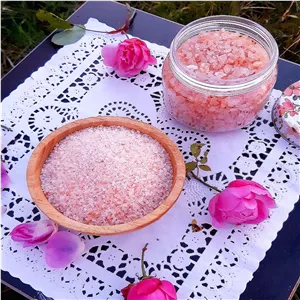 نمک طبیعی صورتی