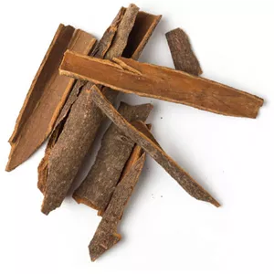 چوب دارچین شکسته گلسرخی