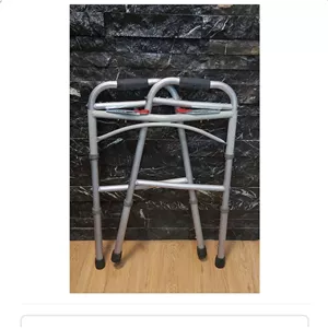 واکر تاشو بدون چرخ با قابلیت تحمل وزن بالا 