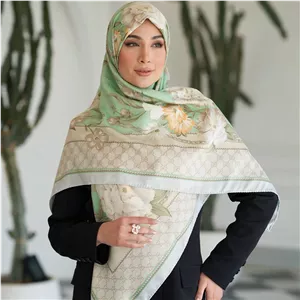 روسری ابریشم ژاکارد قواره 140 مستر کوالیتی RG018