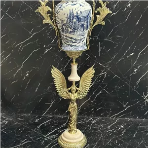 گلدان کنار سالنی شاه ملکه برنز و چینی قلم آبی
