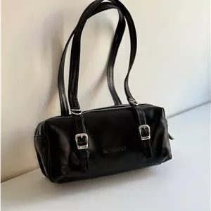 کیف زنانه دوشی_دستی چرم سگگ دار منگو