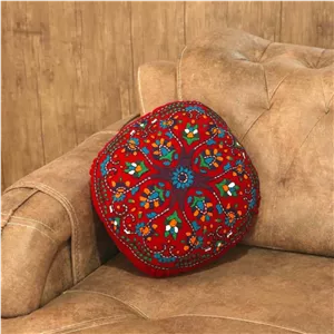 پته کوسن گرد قلبی قرمز 