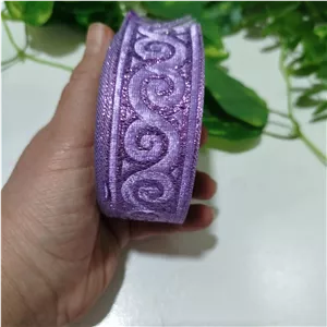 نوار تزئینی پارچه ای بافت زری دار طرح مارپیچ رنگ بنفش 