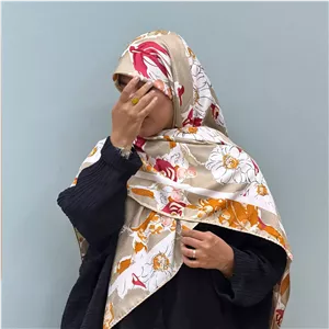 روسری ابریشم ژاکارد قواره 140 مستر کوالیتی RG140042