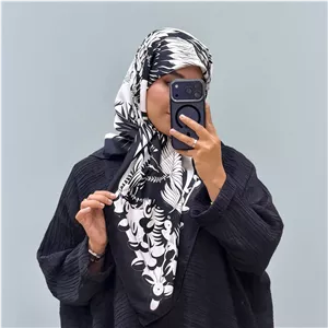روسری ابریشم ژاکارد قواره 120 مستر کوالیتی RG12027