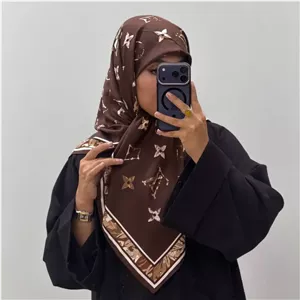 روسری ابریشم مستر کوالیتی قواره 120 -RG12040