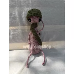 عروسک بافتنی کوکو پیشی شیک پاریس کلاه پوش 