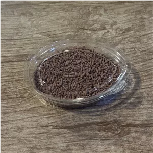 ترافل رشته ای قهوه ای کاکائویی ،وزن 30گرمی،آخرین باقی مانده ترافل هستش کمی طول رشته کوتاه و پودر ترافل درون بسته هست