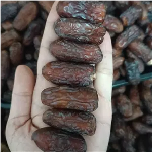 خرما پیارم لوکس 1405مستقیم از باغدار 2کیلویی ارسال رایگان 