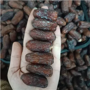 خرما پیارم 8کیلویی درشت درجه 1ارسال رایگان 