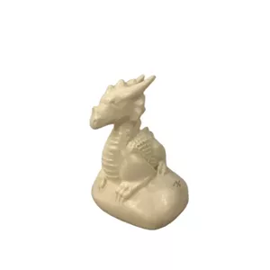 مجسمه سرامیک سفید اژدها