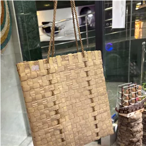 زنبیل حصیری اجری