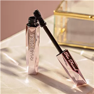 ریمل Damn girl از برند too faced محصول کانادا (جدا شده از پک)