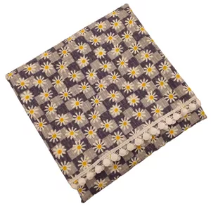 رومیزی پانیذ پود مدل بابونه مستطیل کد 2-102 سایز 220x140 سانتی متر
