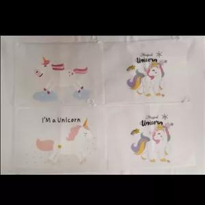 پوشه زیپی \nپوشه A4 در طرح های طرح کرومی و دوستان، تک شاخ، کاکتوس