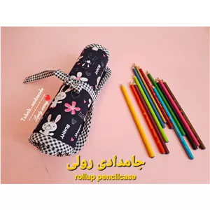 جامدادی رولی