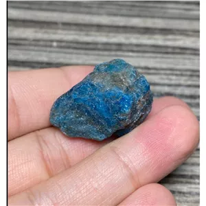 سنگ راف آپاتیت طبیعی محشر کد 8346