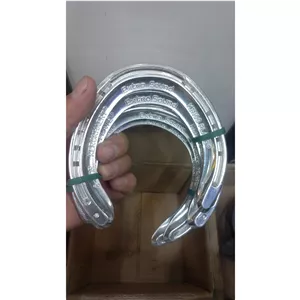 نعل اسب کورسی آلومینیوم کریکت