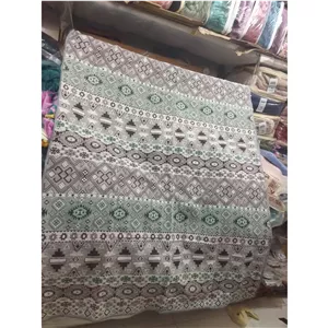 روفرشی زیر سفره مخملی