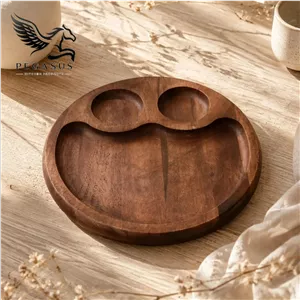 سینی چوبی طرح لبخند ، جنس چوب گردو،. برند پگاسوس