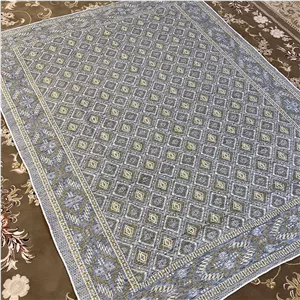 زیر سفره مخمل سه متری