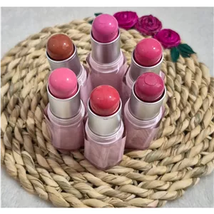 رژگونه استیکی طرح رود اسنس و هدی موجی