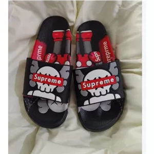 دمپایی مشکی قرمز مارک supreme 