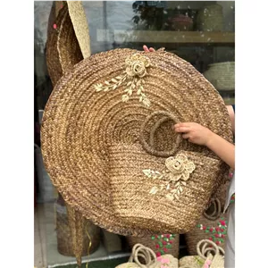 سفره و زنبیل حصیری سه گل (پس کرایه)